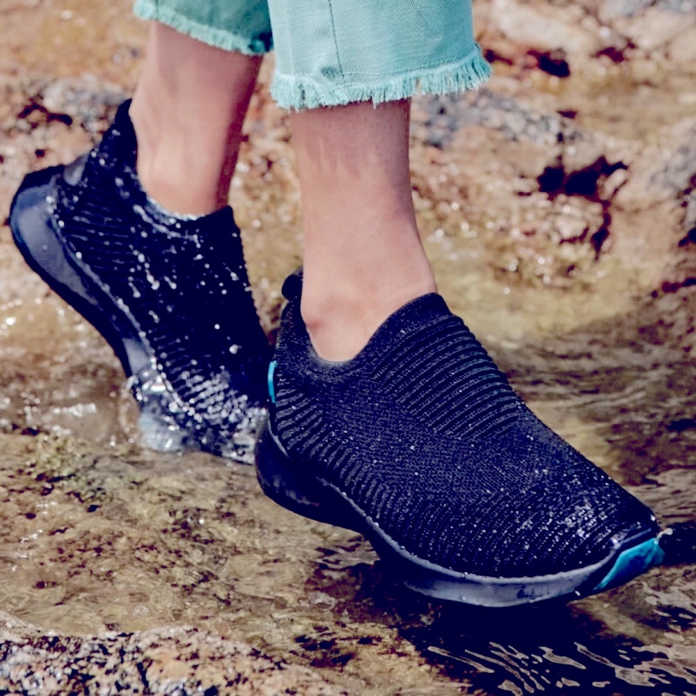 VESSI Women's WATERPROOF Everyday Move Slip-On Sneaker in Onyx Black/Black (8)